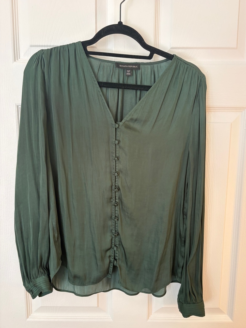 Banana Republic Button Front Blouse in Dark Green - Size Small